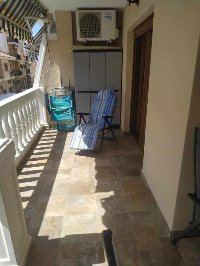 A 1 Minuto De La Playa Del Campello Apartamento Exterior foto