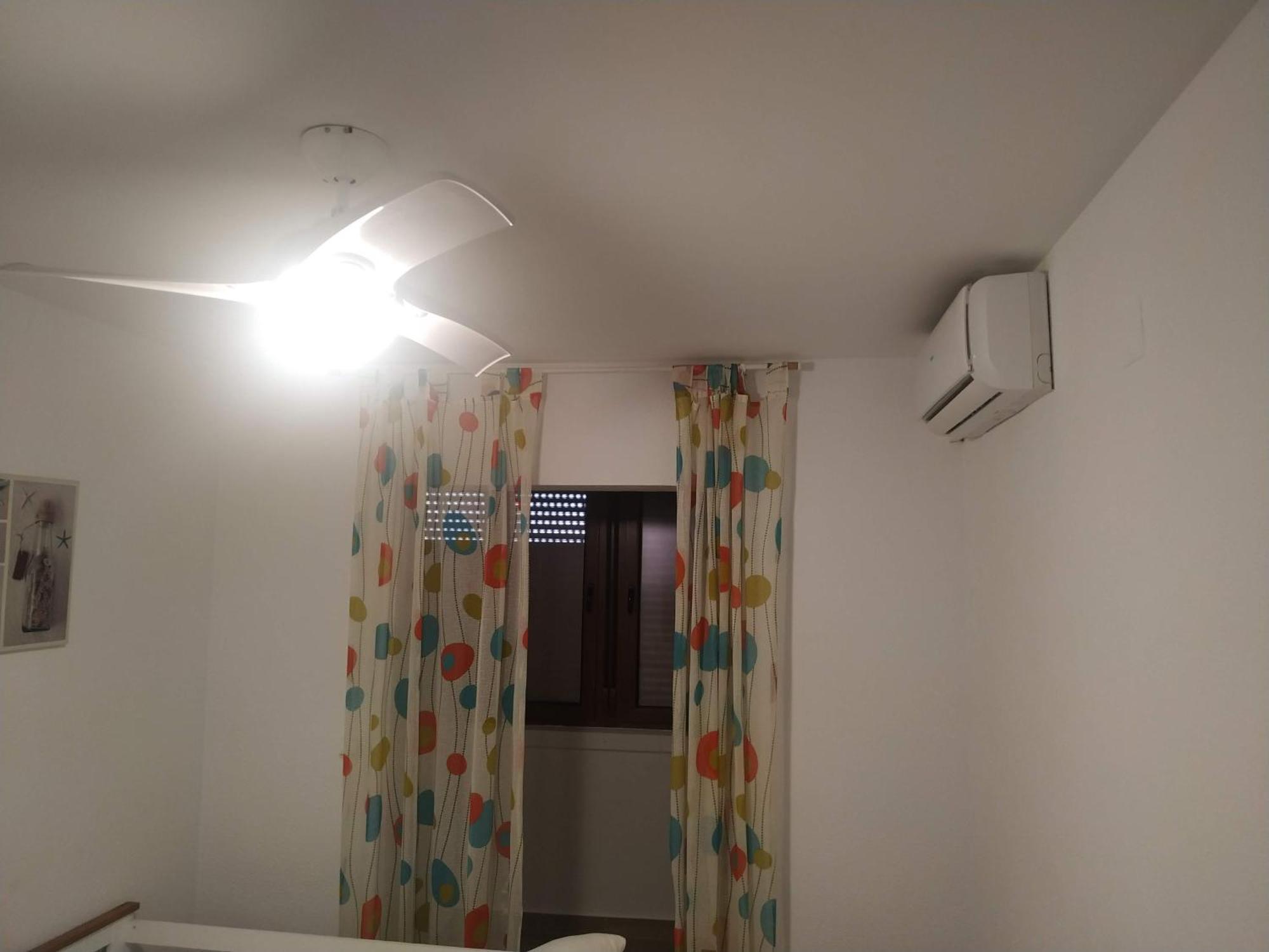 A 1 Minuto De La Playa Del Campello Apartamento Exterior foto